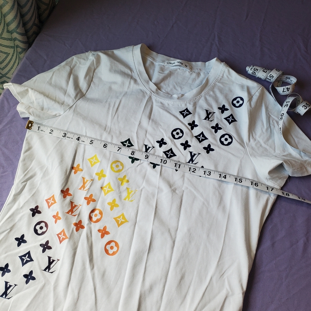 T-Shirt - Picture 5 of 5